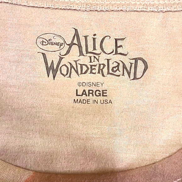 Alice in Wonderland long Tee. GUC. - Picture 4 of 4